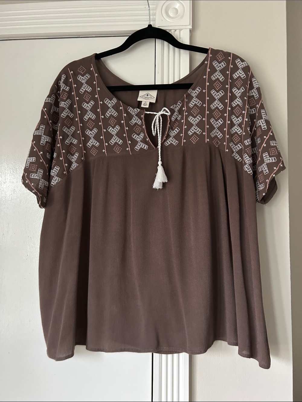 St. John's Bay size XL taupe Embroidered Boho Tunic with Tassel Tie
